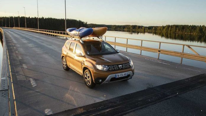 Dacia Duster Mission Kayak Laponie