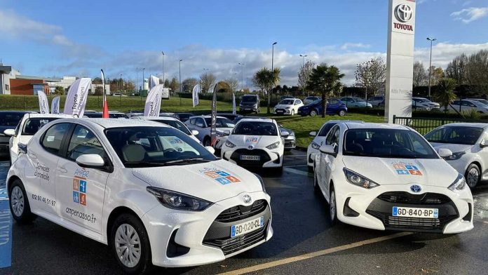 AMPER choisit la technologie hybride auto-rechargeable Toyota pour 120 agents à domicile