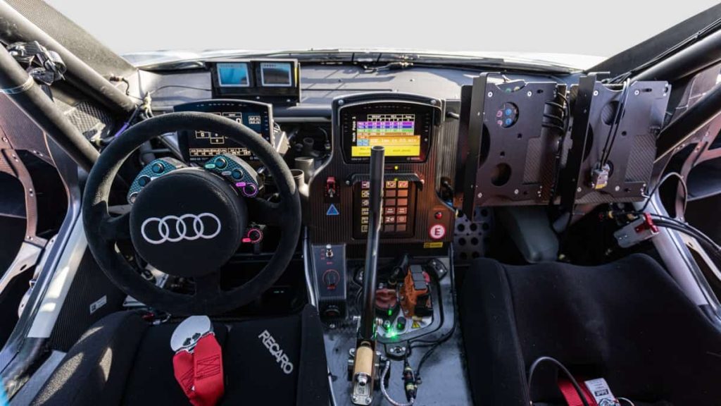Rallye Dakar : voici le cockpit de l’Audi RS Q e-tron Audi RS Q e-tron - Dakar 2022
