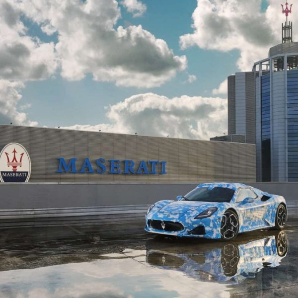 Maserati MC20 Cabriolet teaser