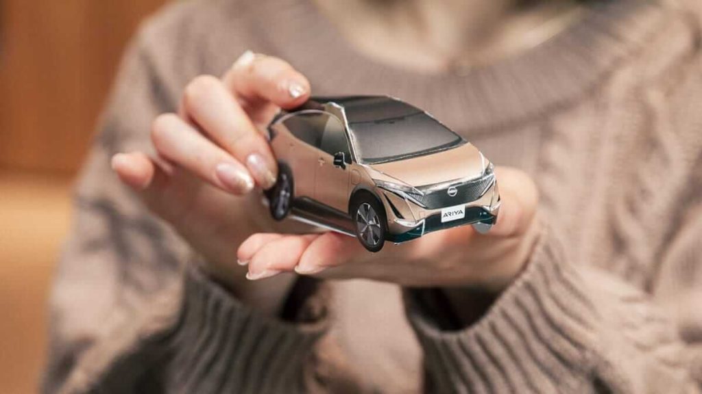 Nissan Ariya en Origami pour attendre Noël NISSAN ARIYA EN ORIGAMI