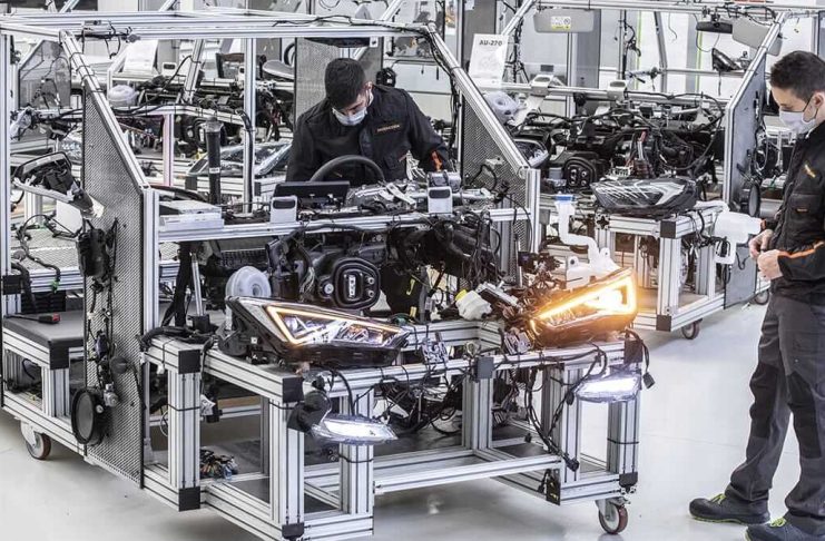 Centre de Développement de Prototypes de SEAT - Un jeu de construction géant dans la ville des voitures