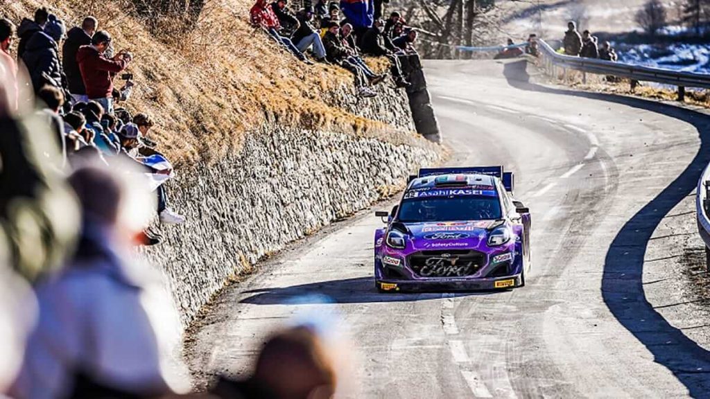 Sébastien Loeb et Isabelle Galmiche vainqueurs au Rallye de Monte Carlo au volant du M-Sport Ford Puma Rally1 Hybrid