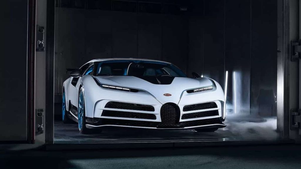 Bugatti Centodieci défie le froid : -20° C Bugatti Centodieci