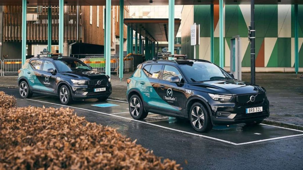 Volvo Cars teste une nouvelle technologie de recharge sans fil Volvo Cars