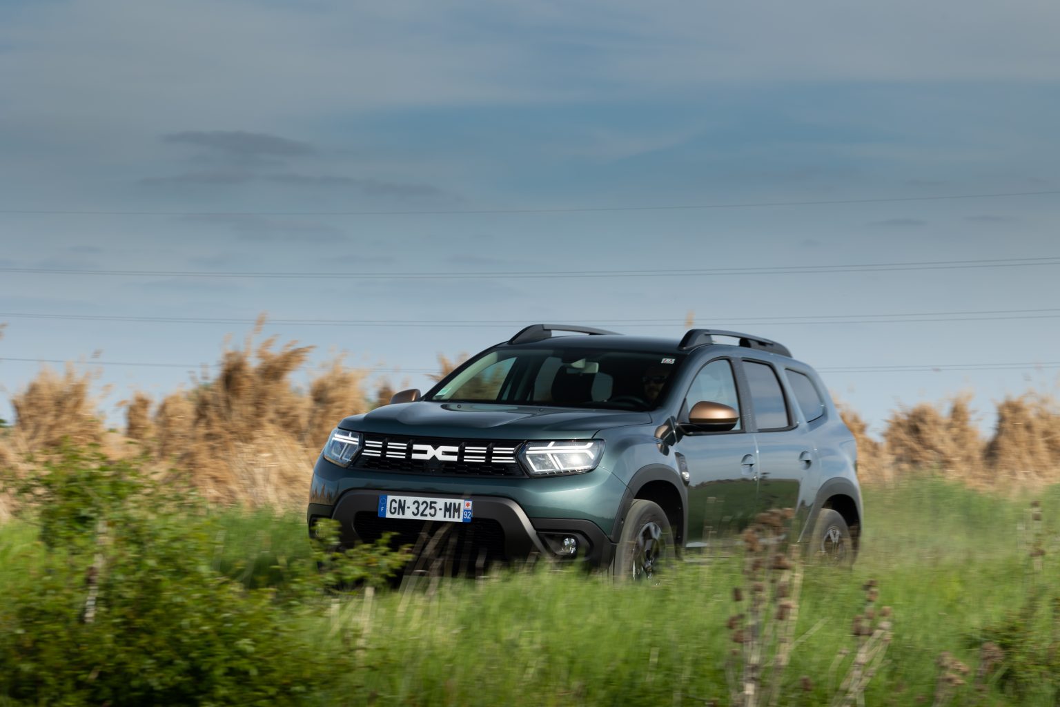 Ceci n’est pas un Dacia Duster, mais le nouveau SUV ALPINE ! Dacia_Duster_un_demi-million_dexemplaires_en_France