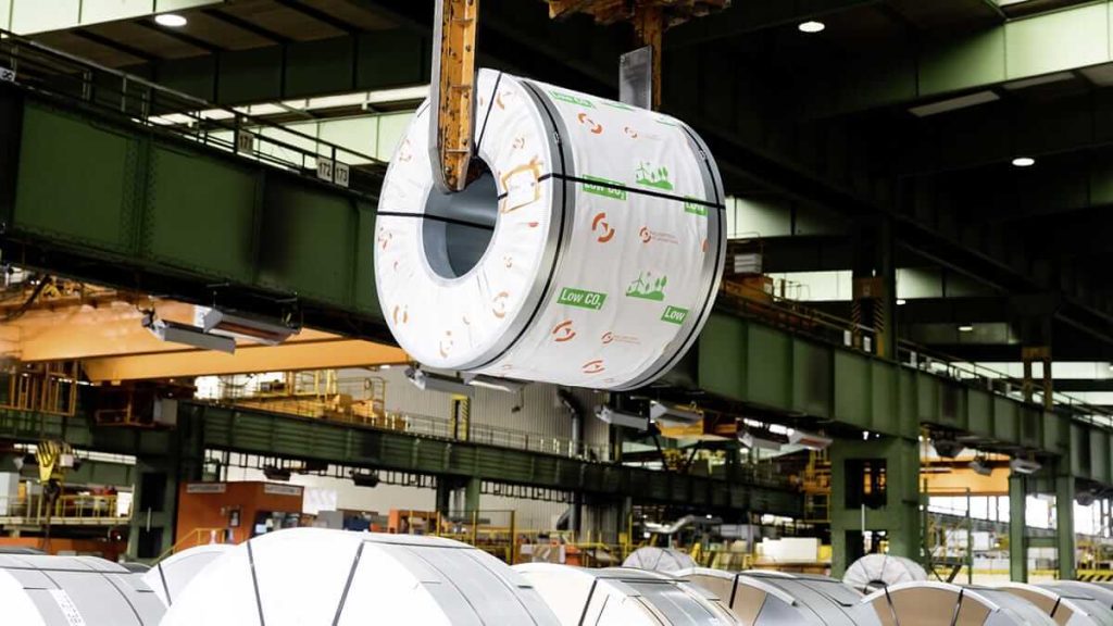 Le Groupe Volkswagen et Salzgitter AG signent un protocole d'accord portant sur la fourniture d'acier à faibles émissions de CO2 à partir de fin 2025