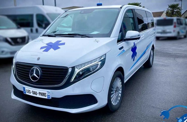 Mercedes eEQV ambulance de garde