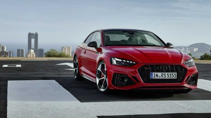 Audi_RS_5_Coupe_avec_le_pack_competition_plus