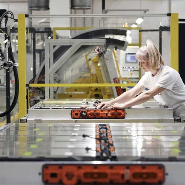 ŠKODA AUTO LANCE LA PRODUCTION DE LA PLATEFORME ÉLECTRIQUE MEB À MLADÁ BOLESLAV