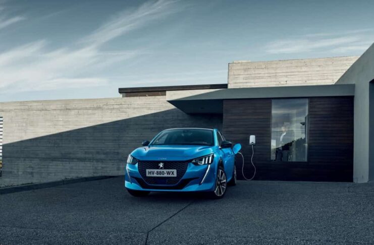 Peugeot 208 2021