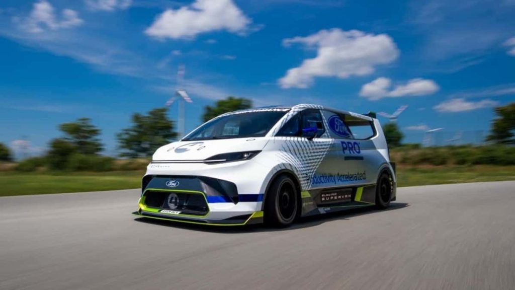 Ford Pro Electric SuperVan : un monstre électrique de 2 000 ch ! Ford Pro Electric SuperVan