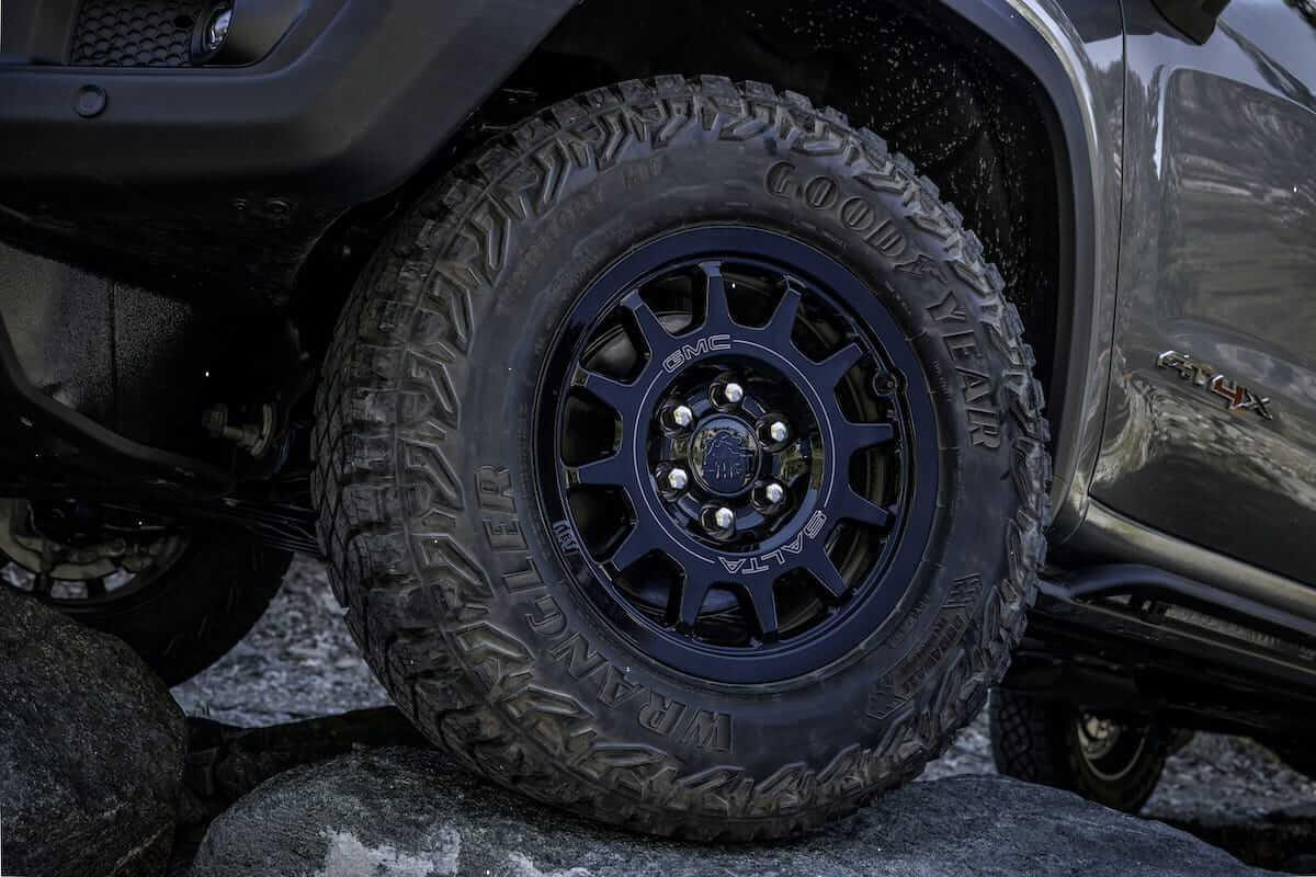 2023 GMC Sierra 1500 AT4X AEV Edition off-road wheel and tire