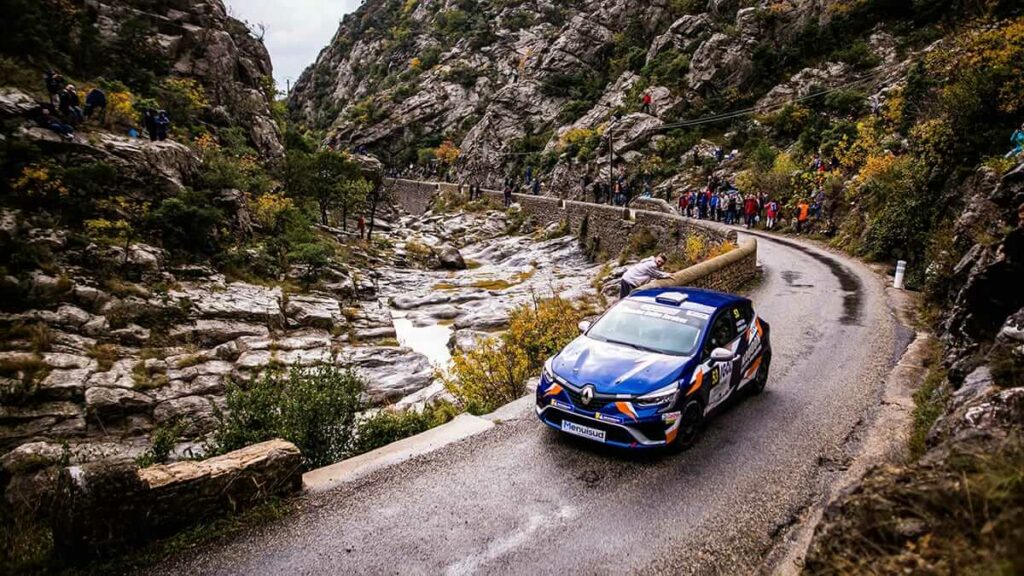 Clio Trophy France Asphalt