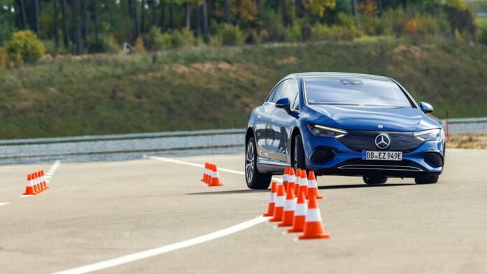 Mercedes-Benz veut faire de la conduite sans accident une réalité