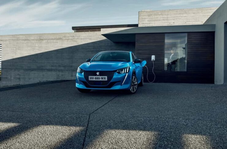 Peugeot 208 2021