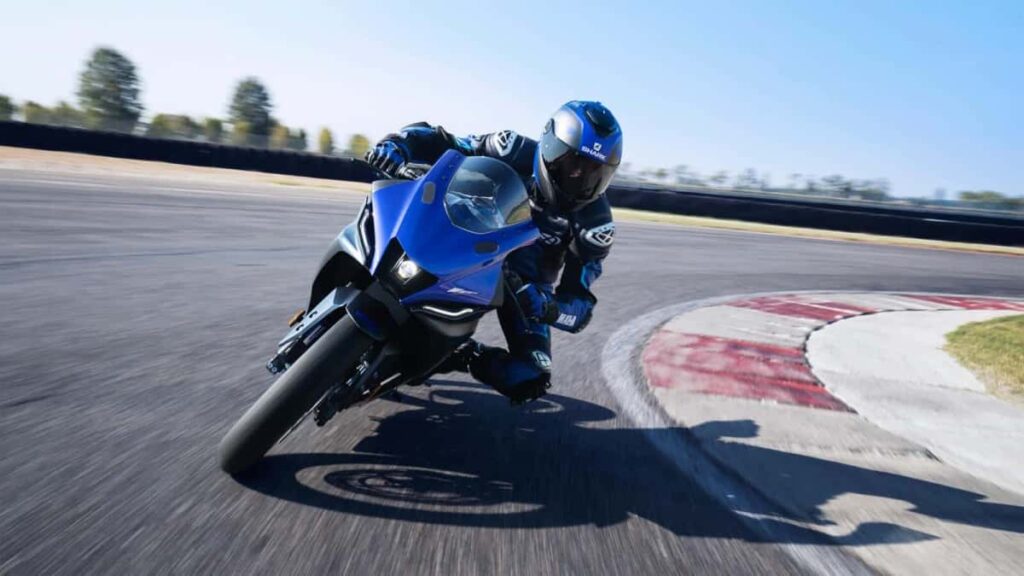 Nouvelle Yamaha R125 : des spécifications plus high-tech en 2023 Nouvelle Yamaha R125