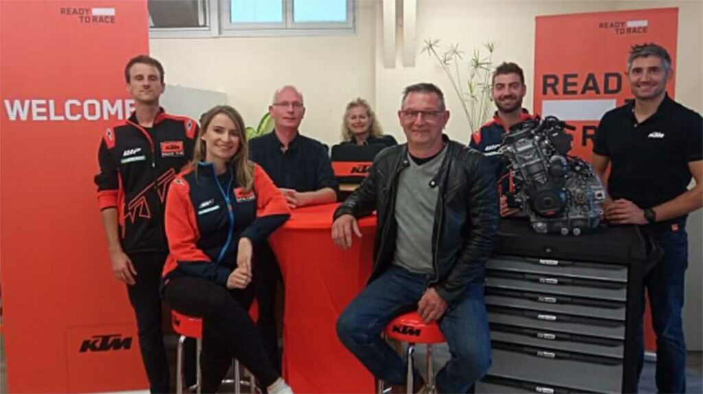 KTM France annonce son partenariat avec le lycée professionnel Henri Fertet à Gray (70) et le Greta KTM France