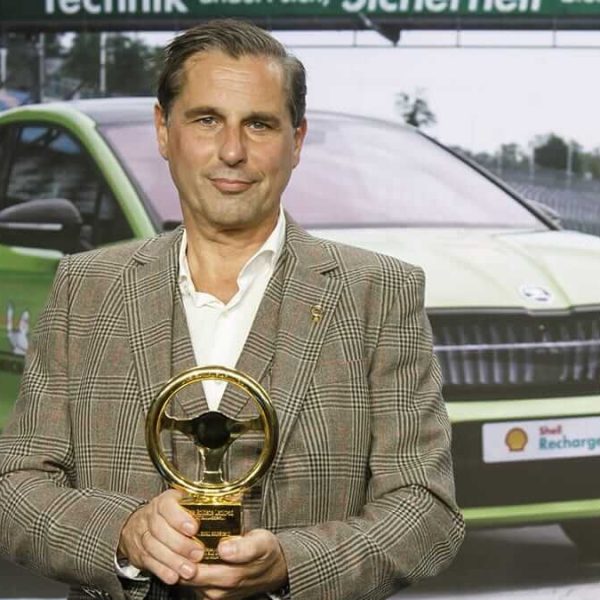 SKODA ENYAQ COUPÉ RS IV - GOLDEN STEERING WHEEL 2022