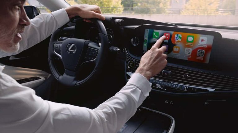 LEXUS LS 2023