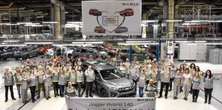 La première Dacia Jogger Hybrid 140 sort de l'usine de Mioveni