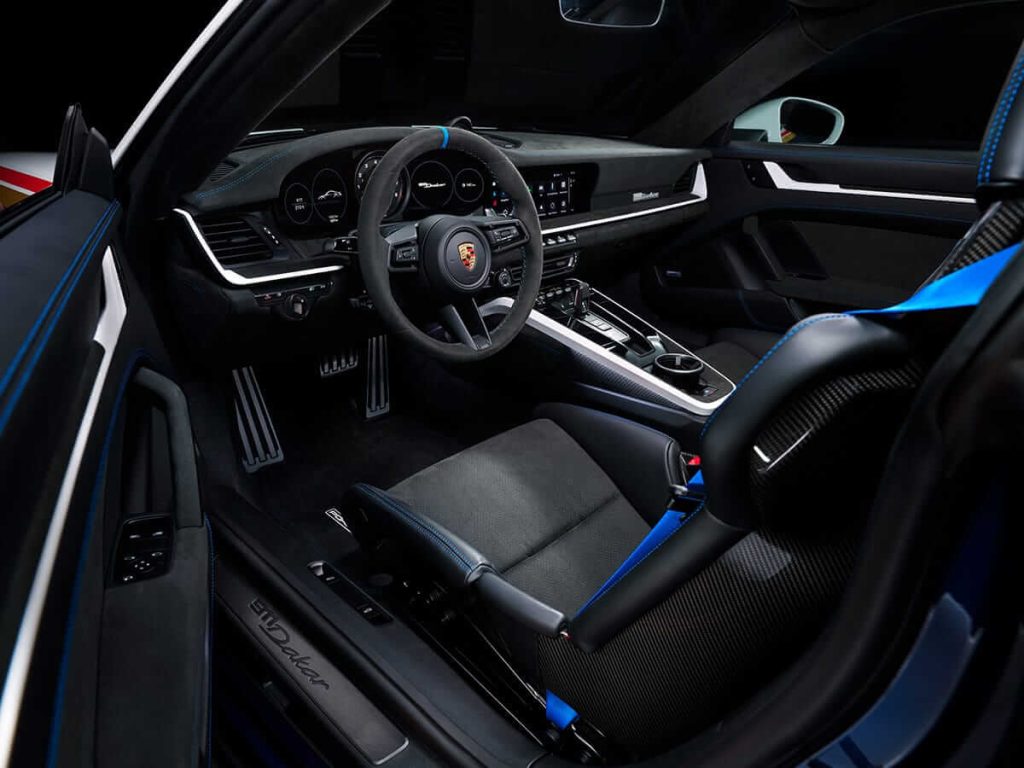 Porsche 911 DAKAR 2023