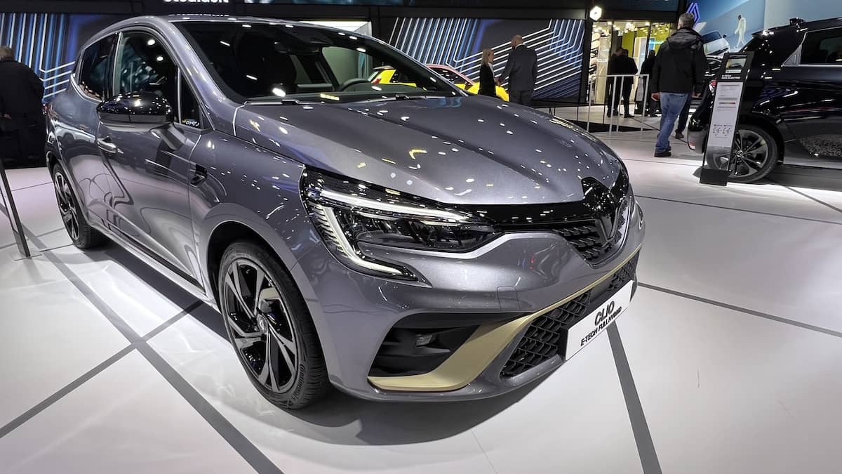 Salon de Bruxelles 2023 Renault CLIO 5 ETECH Hybride auto