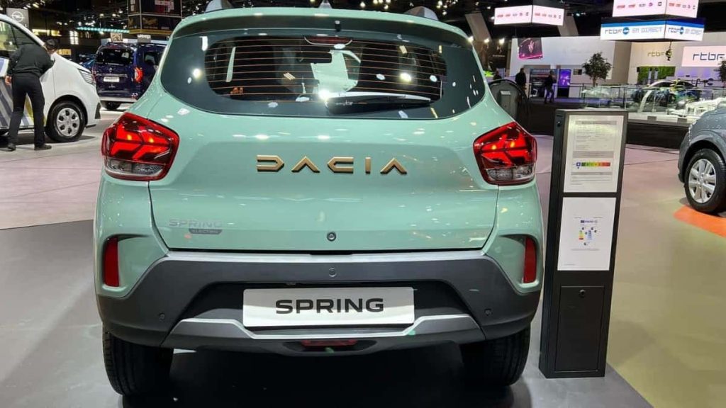 Dacia Spring 2023 - crédit image Motors Actu