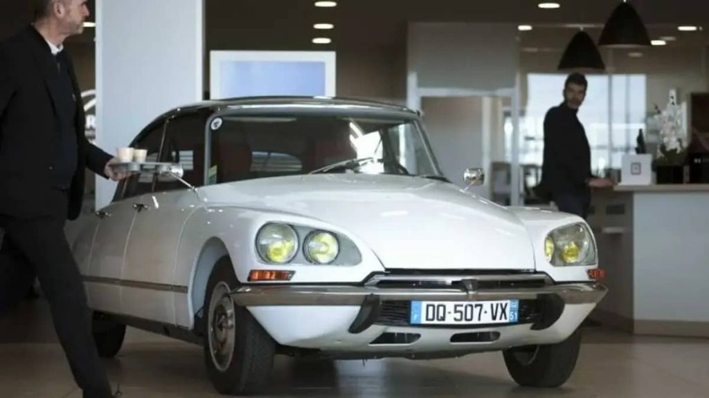 DS Automobiles fait une démonstration de performance au Salon Rétromobile citroen ds 21 pallas