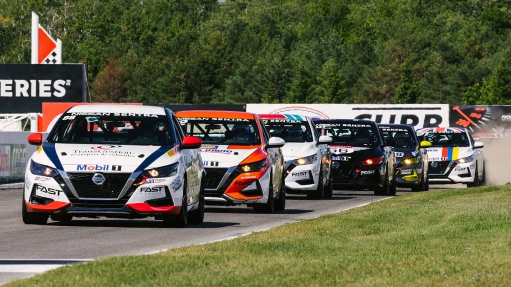 Coupe Nissan Sentra 2023