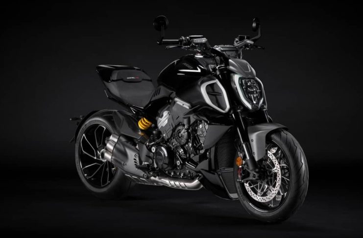 Ducati Diavel V4 2023
