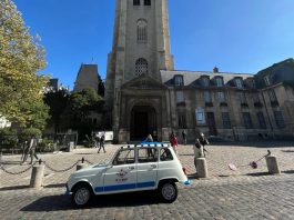 4EVER Paris Tour Renault 4 retrofitee