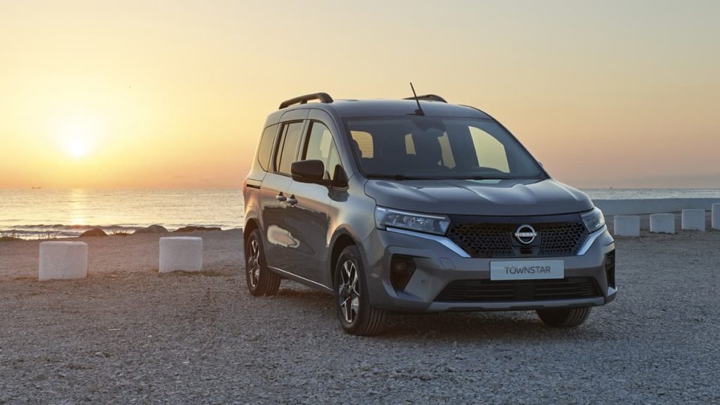 2023 Nissan Townstar EV Combi