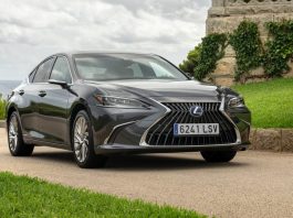 2023 Lexus ES 300h