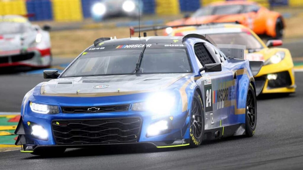 Chevrolet Camaro Nascar