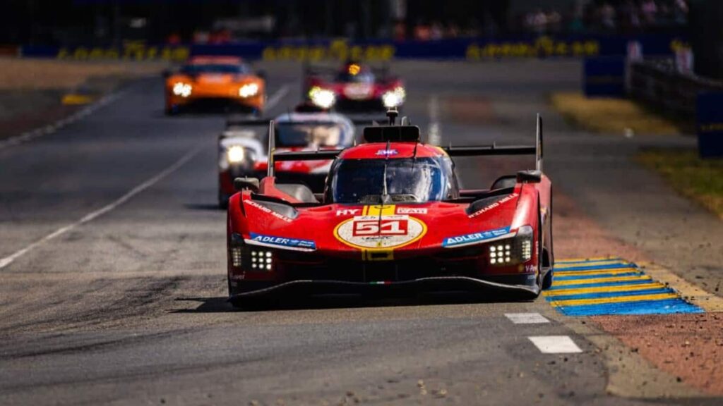 En Direct des 24h du Mans : Duel Ferrari Toyota sous surveillance de Cadillac, Peugeot perd la 5e place ! Ferrari 499P #51 Ferrari AF Corse