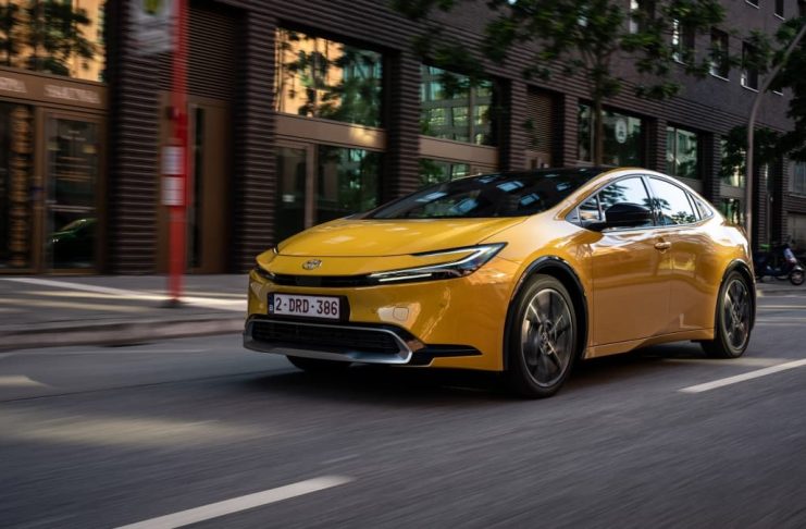 Toyota Prius PHEV 2023