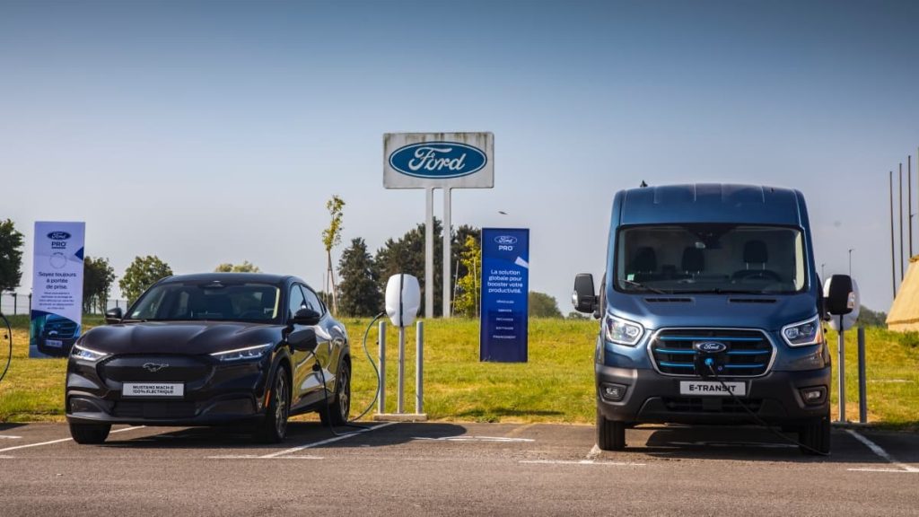Ford Pro - bornes de recharge