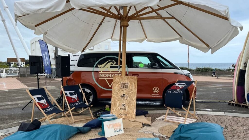 Volkswagen Véhicules Utilitaires organise une tournée des plages avec Nomads Surfing Volkswagen utilitaires - Nomads Surfing