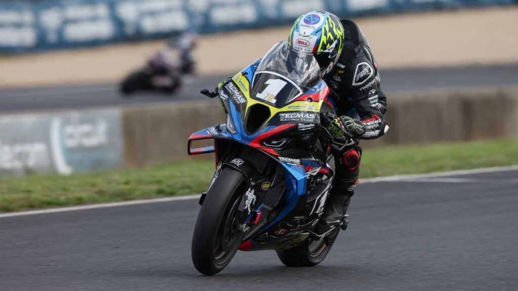 BMW - fsbk-kenny-foray-and