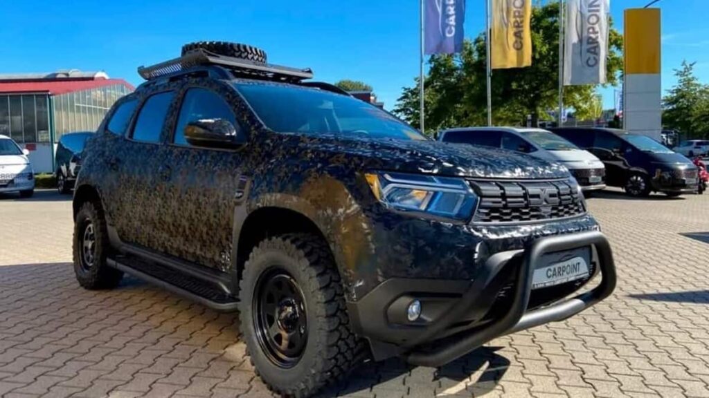 DACIA DUSTER Camouflage by Carpoint