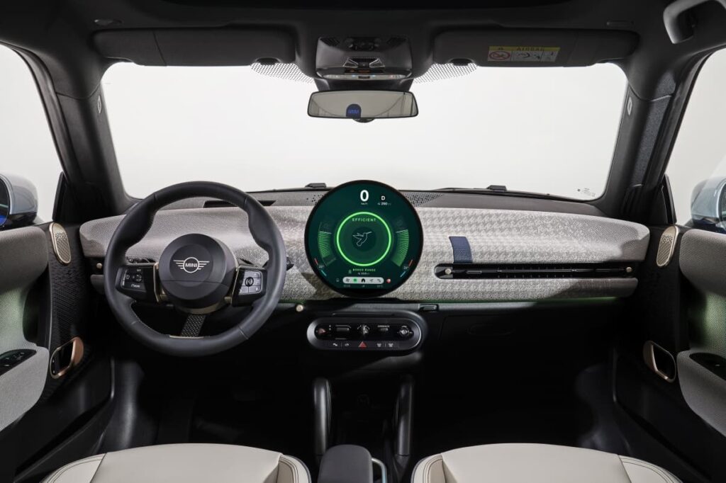 MINI Cooper EV electric 2023 2024