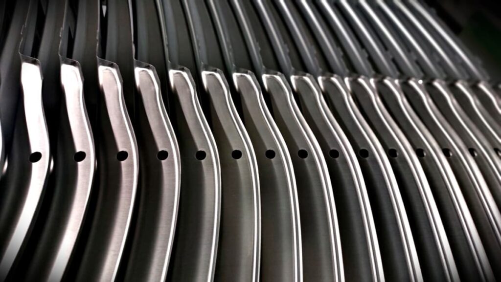 Mercedes-Benz AG et Steel Dynamics Inc. concluent un accord de fourniture d’acier durable Mercedes-Benz AG - Steel Dynamics