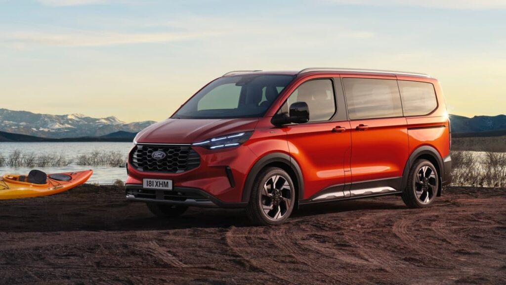 Ford Tourneo Custom 2023 propose neuf sièges configurables, une technologie de premier plan et un confort pullman FORD TOURNEO CUSTOM ACTIVE