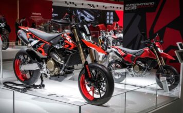 Ducati Hypermotard 698 Mono RVE