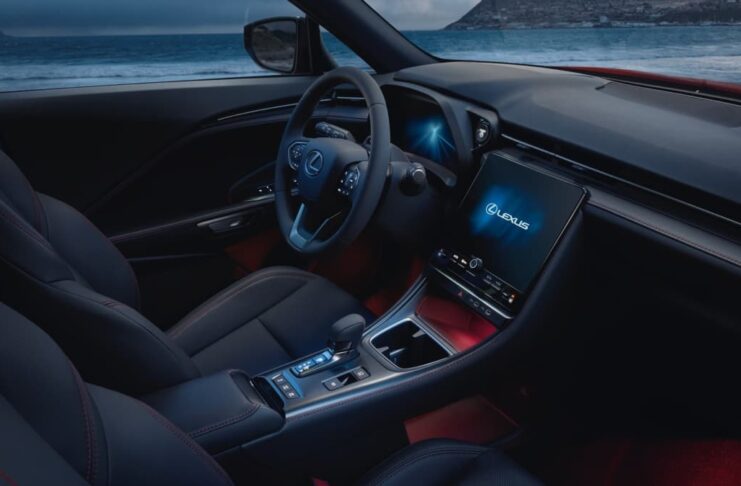 Lexus LBX 2023