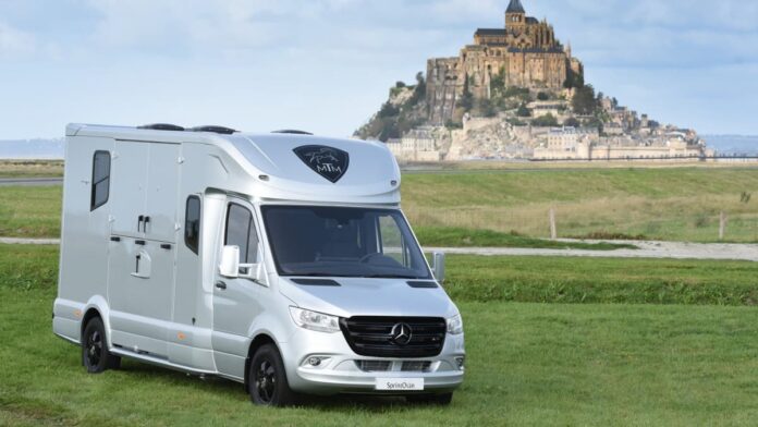 mercedes-benz Sprinter van à chevaux signé MTM