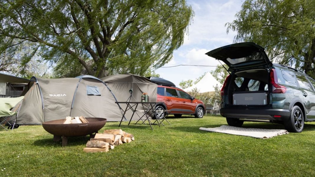 Dacia Duster Camping Car 2024 - le pack sleep bientôt disponible