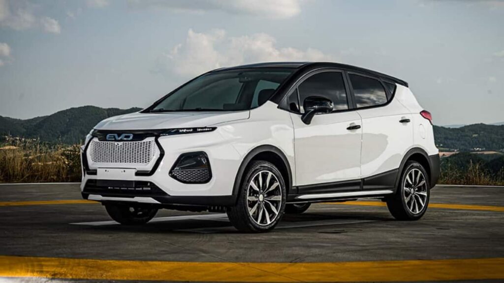 DACIA Duster vs DR EVO 4 : le SUV italien à un prix imbattable ! DR EVO 4