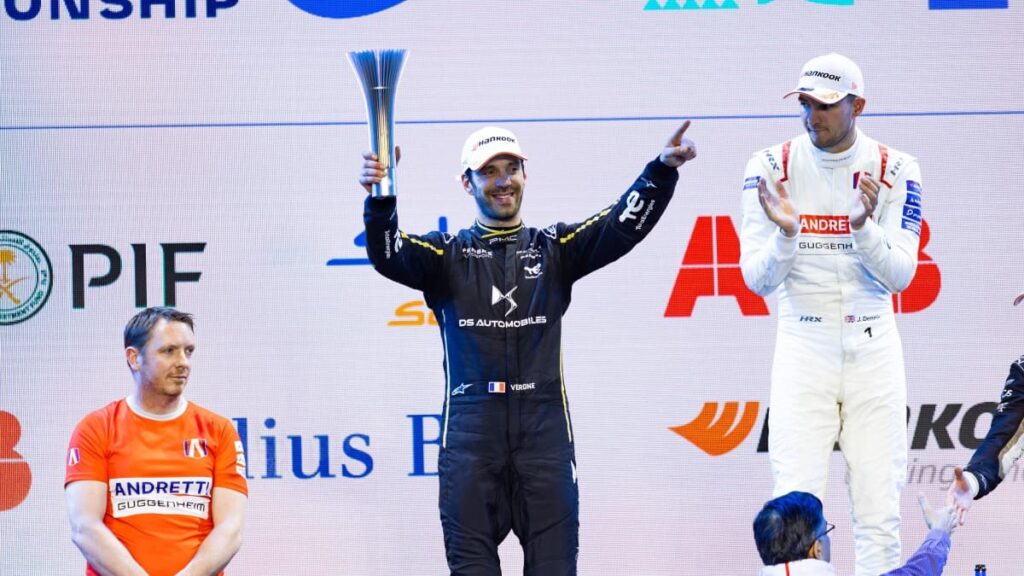 DS Automobiles et Jean-Eric Vergne à Diriyah